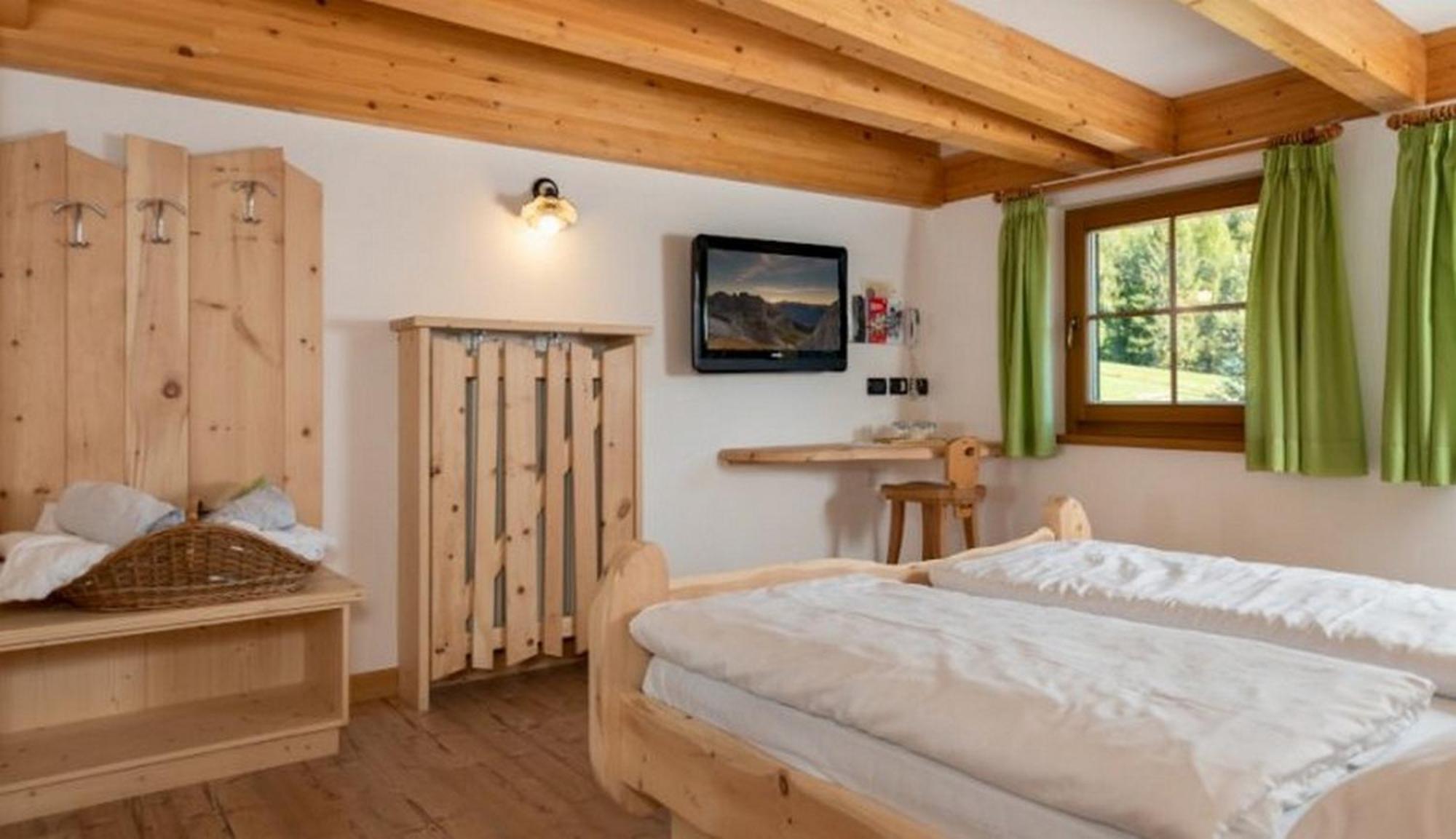 Mytime Hotels La Grotta Vigo di Fassa Værelse billede