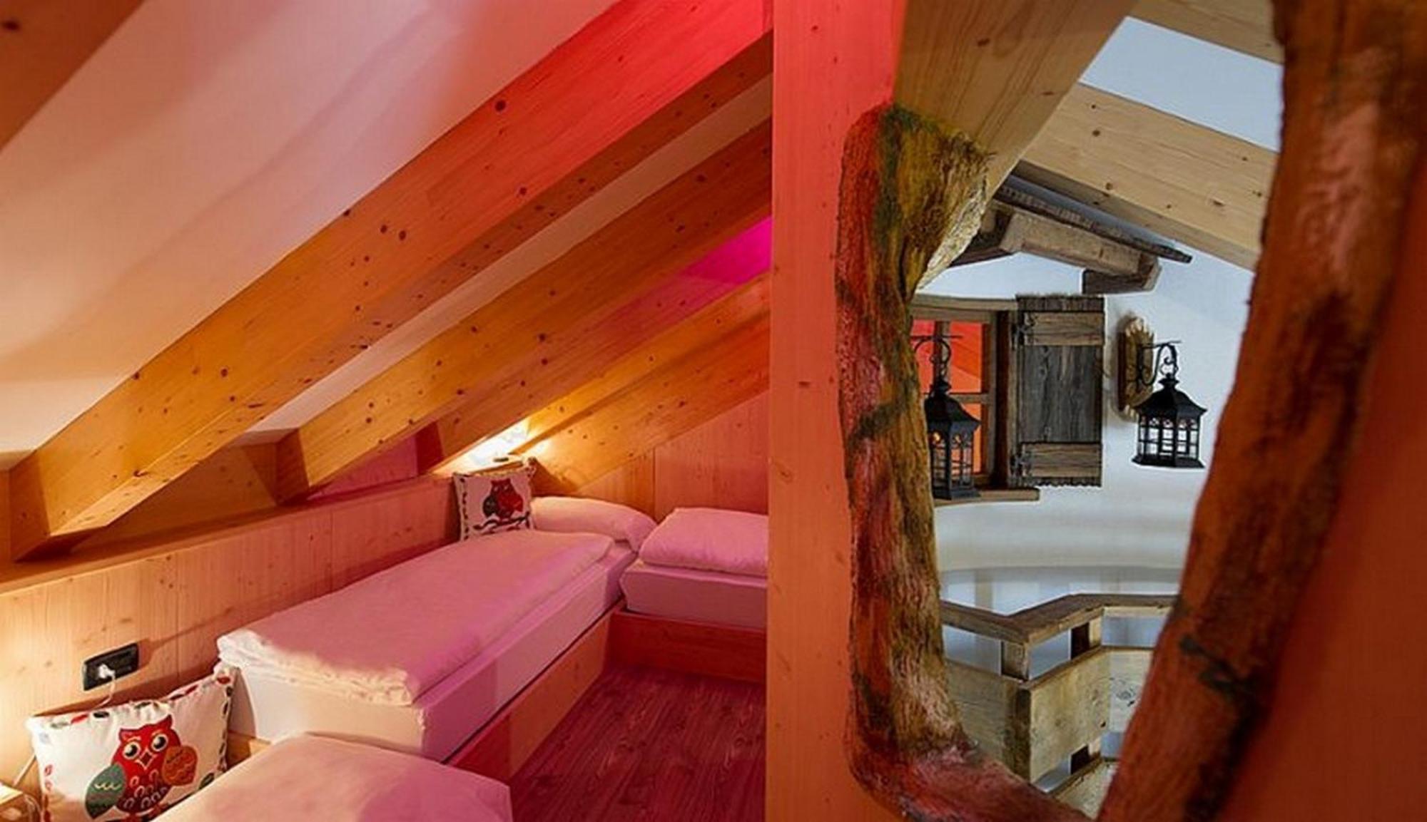 Mytime Hotels La Grotta Vigo di Fassa Værelse billede