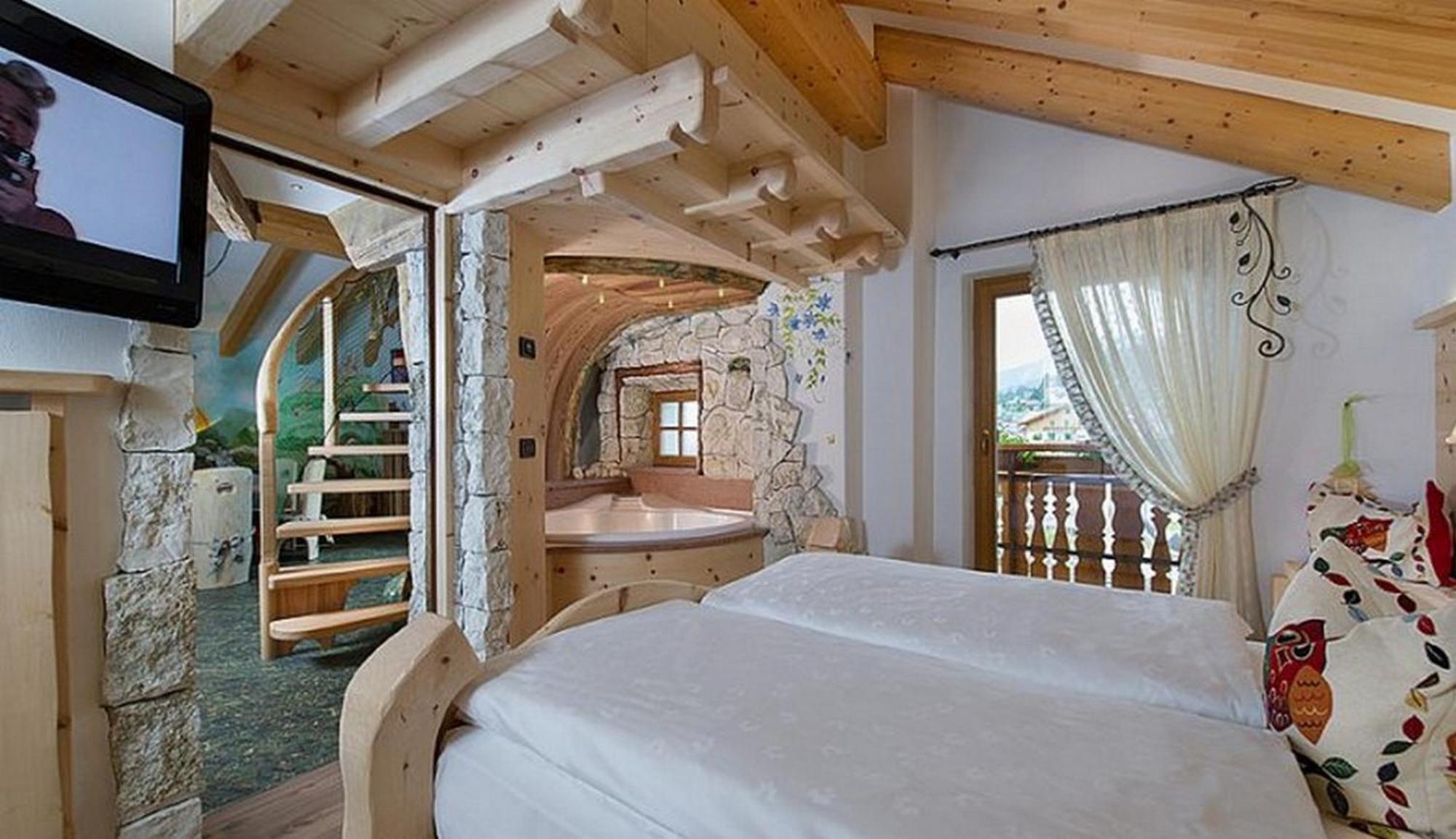 Mytime Hotels La Grotta Vigo di Fassa Værelse billede